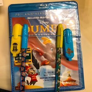 Bundle set DVD, Pen,chain